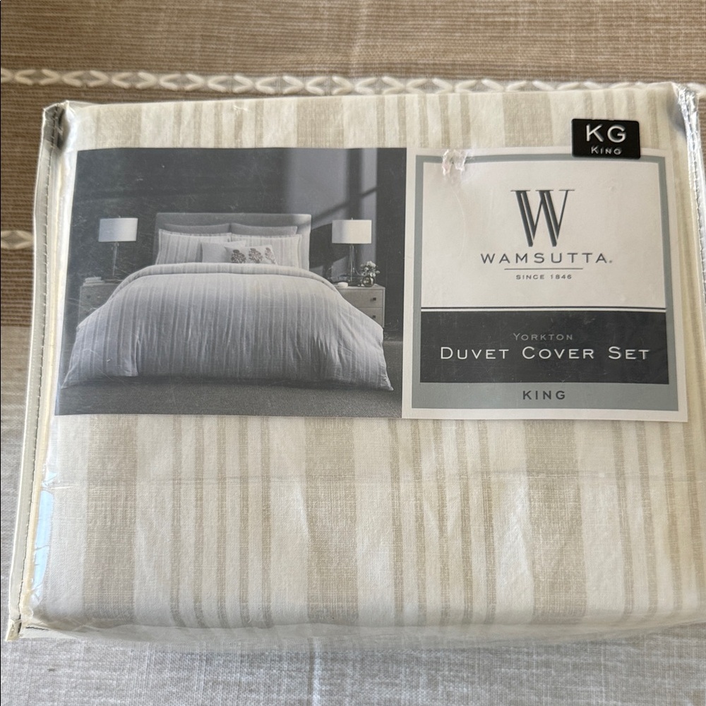 Brand new king duvet set